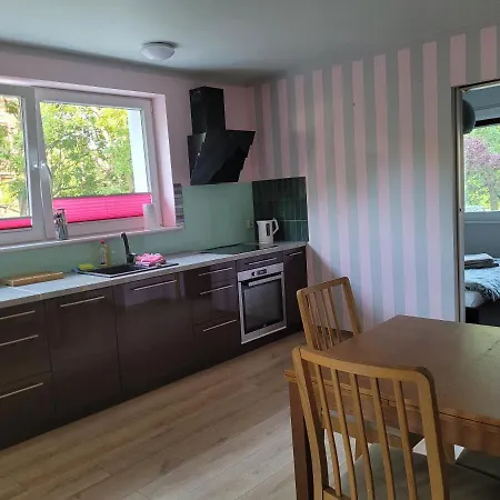 Batorego 2a アパート